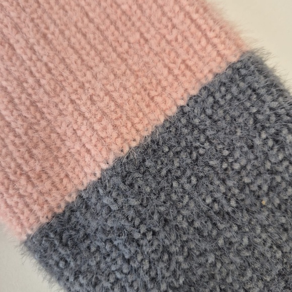 LOVE Cardigan - Picture 4 of 4